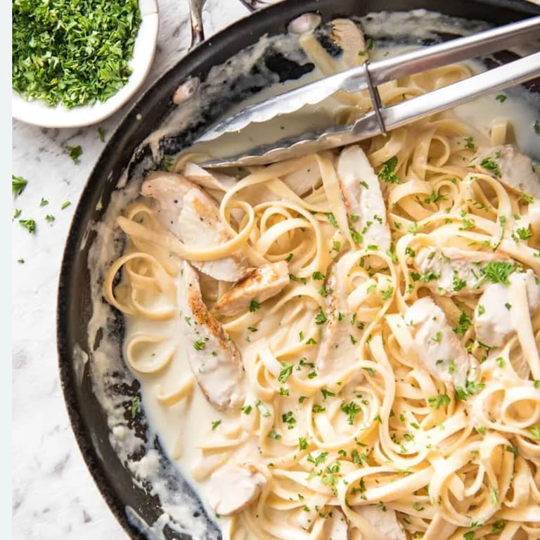 Fettuccine Alfredo Delight